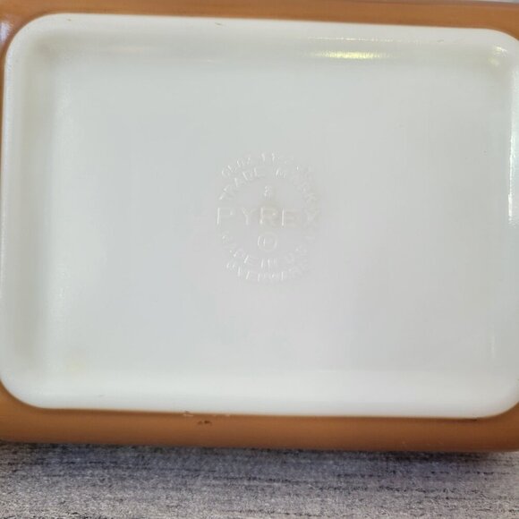 Vintage Pyrex 1.5 Qt Early American 0503 - Picture 8 of 8